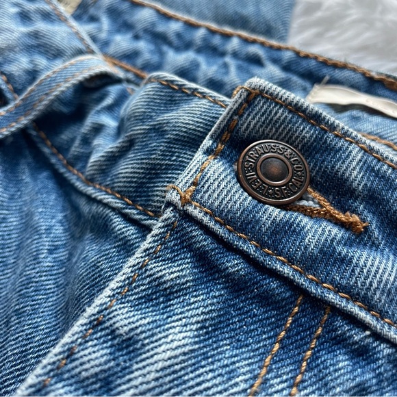 Levi’s Low Loose Denim Jeans - Picture 5 of 11